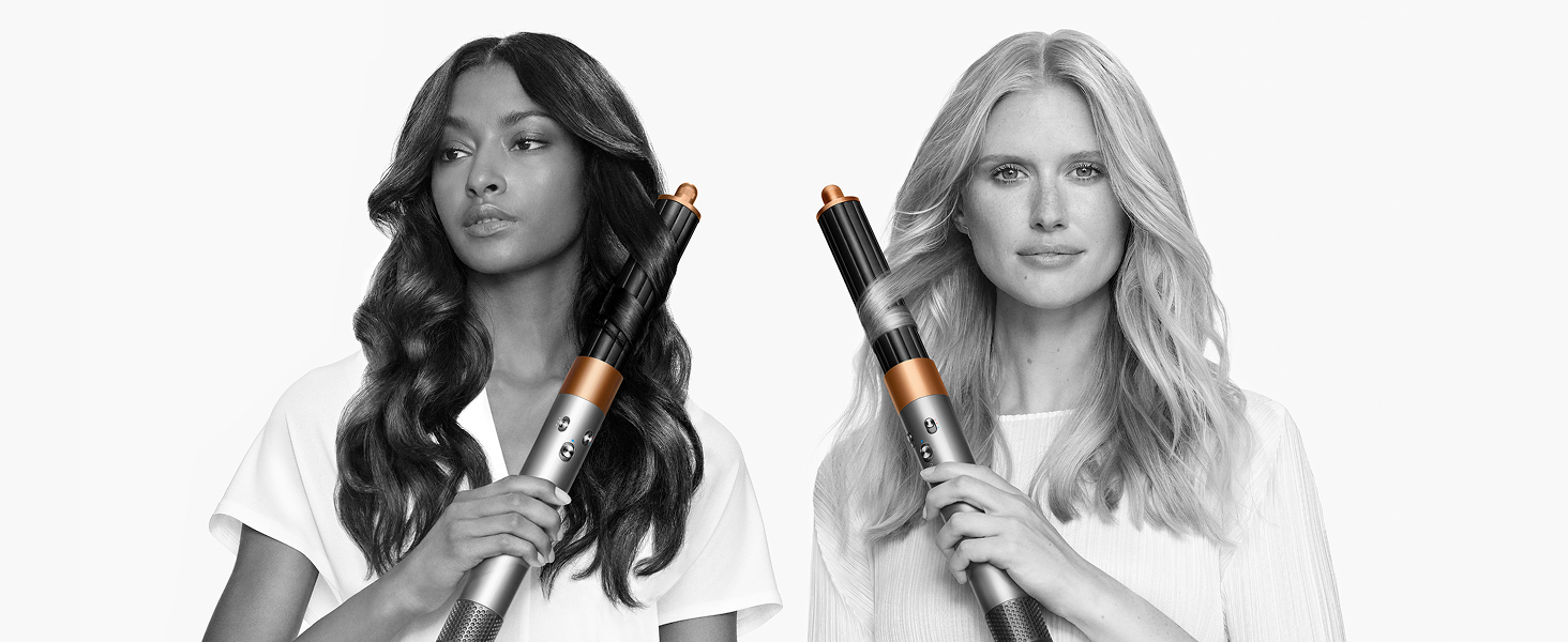 Collage marketing en noir et blanc montrant l'utilisation des produits cosmétiques sur plusieurs panneaux.