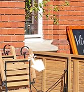 un restaurant ou un autre endroit où manger dans l'ancienne école