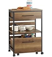 Série d'images montrant un centre de divertissement ou un meuble de télévision en bois rustique avec des accents en métal foncé, des tiroirs de rangement et des étagères ouvertes.