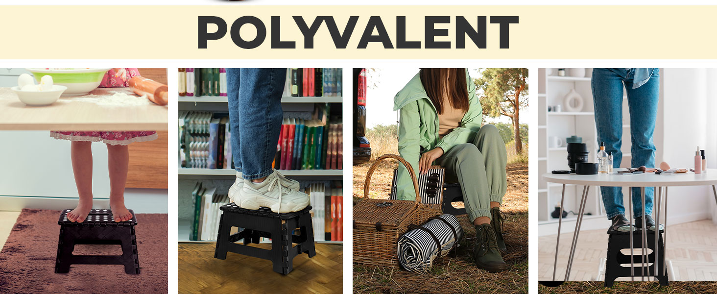 Collage de quatre images montrant un escabeau pliable portable en cours d'utilisation. La conception robuste en plastique noir permet de se tenir debout dans divers environnements intérieurs et extérieurs.