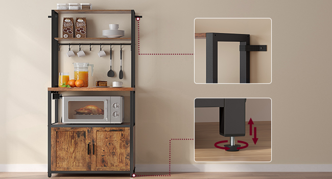 Étagère de rangement de style industriel avec construction en bois et en métal, comprenant à la fois des étagères ouvertes et un espace de rangement contre un mur beige.