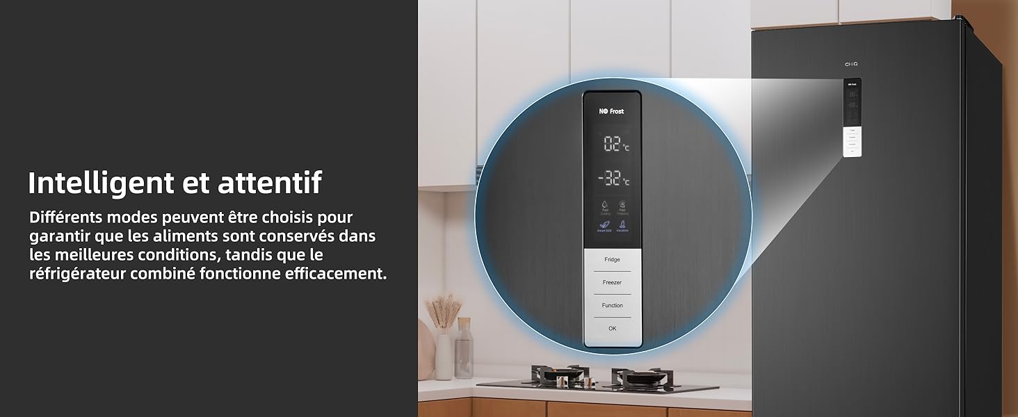 avec affichage numérique, indiquant les réglages et les modes de température. Une partie d'un réfrigérateur noir est visible à l'arrière-plan.