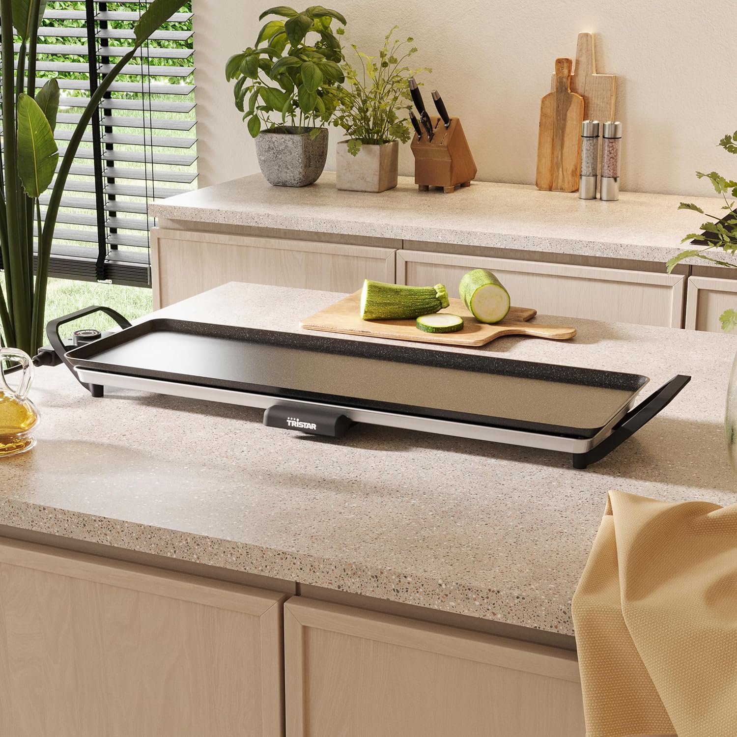 Tristar - Table grill slim L - 70x23 cm - Thermostat réglable, surface antiadhésive, bac amovible - BP-2668