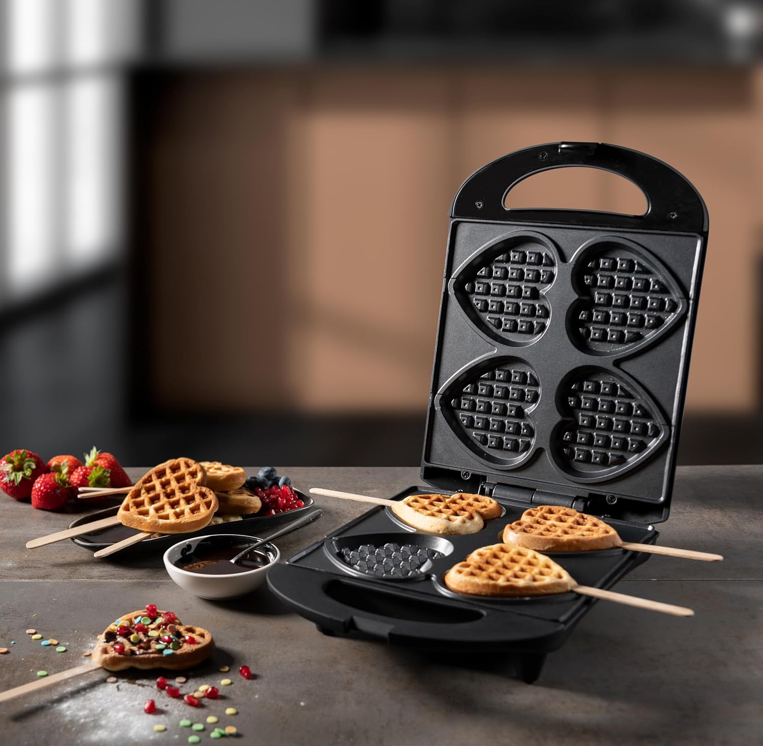 Bestron - Gaufrier rétro cœur, 700W, antiadhésif noir, 23x20cm