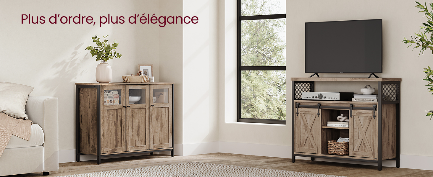 et buffet assorti dans un cadre de salon moderne avec des murs blancs et une grande fenêtre