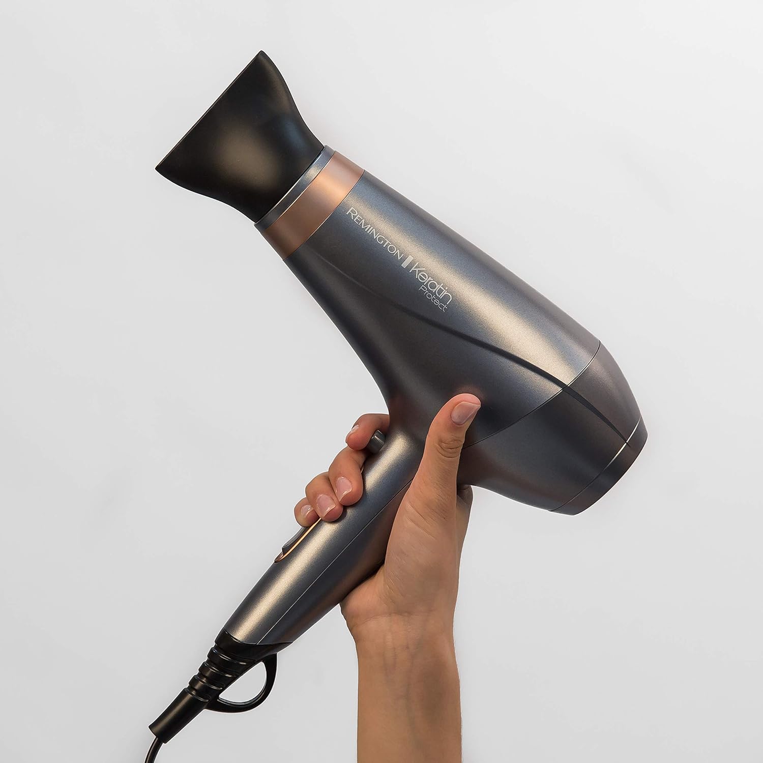 Remington - Keratin Protect - sèche-cheveux 2200W, ionique, céramique, moteur AC, 3 temp., 3 accessoires - AC8820