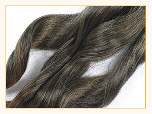 Cheveux tressés à la française