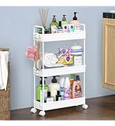 Chariot de rangement roulant blanc à plusieurs niveaux présenté dans différents environnements de pièce, présentant divers articles ménagers et produits de soins personnels sur ses étagères.