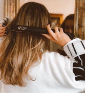 Appareil utilisé avec un équipement optique dans un environnement intérieur avec éclairage naturel.