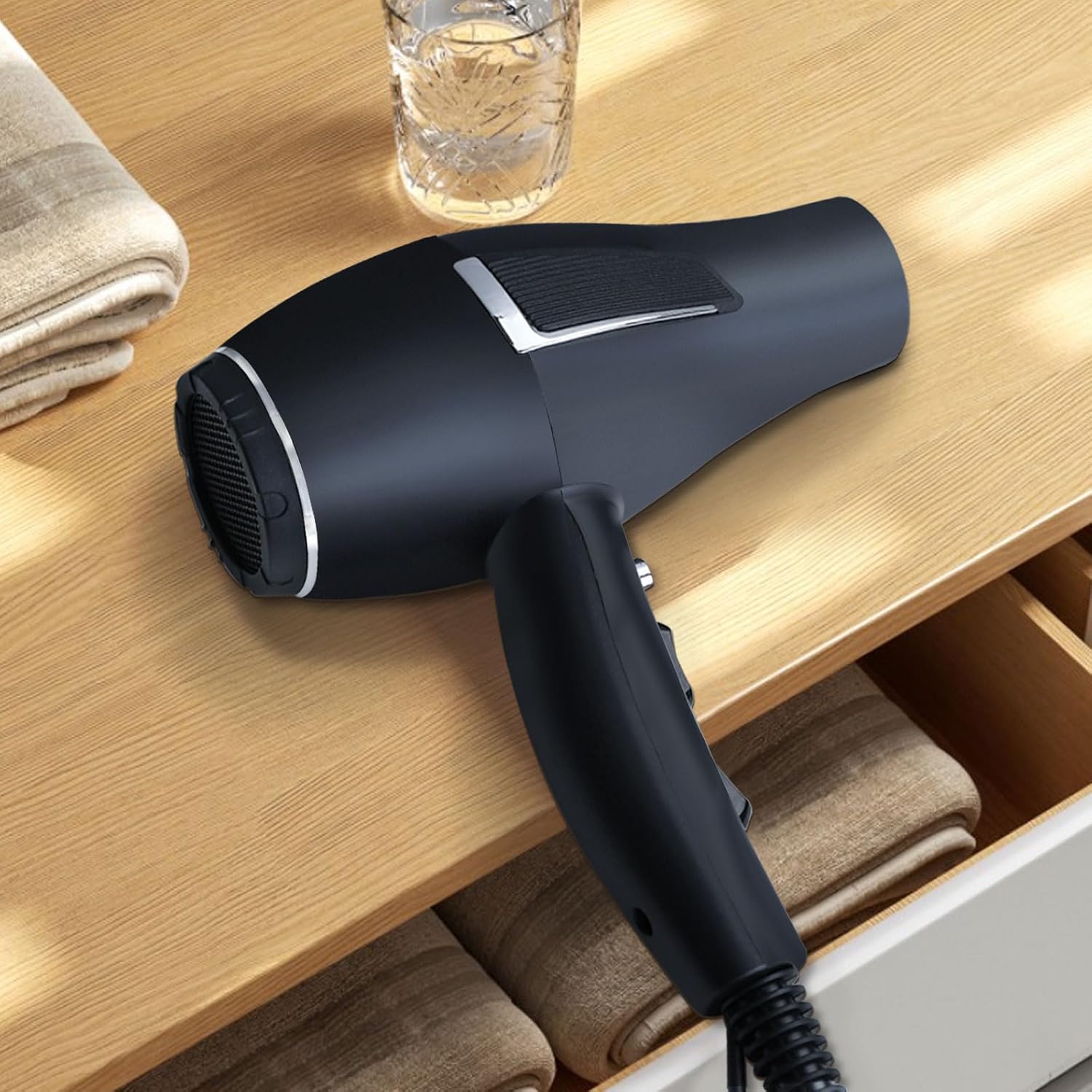 Sèche-cheveux ionique - 2100W - 2 concentrateurs, 4 peignes, diffuseur, bouton froid, Séchage rapide