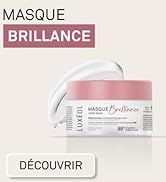Le texte indique « MASQUE BRILLANCE » et « DÉCOUVRIR ». Pot à cosmétiques rose avec couvercle argenté sur fond beige, présentant un emballage de produits de beauté de luxe.