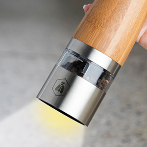 Zoom sur objet abeille laguiole