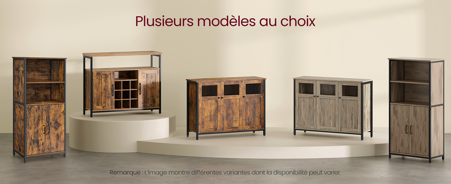 une collection de trois meubles en bois