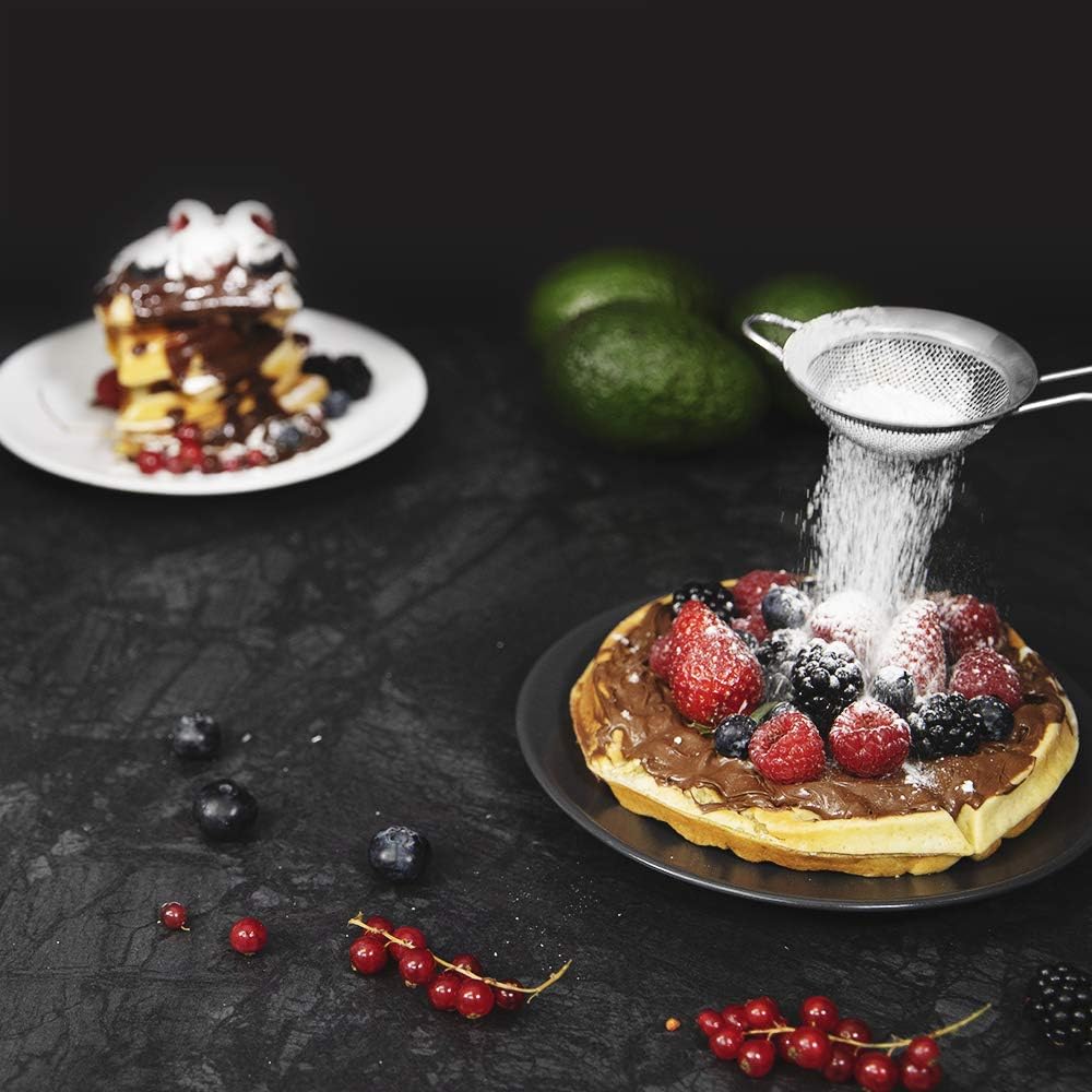 Cecotec - Gaufrier Fun Gofrestone - design circulaire, rotation 180°, 1000W