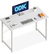 Le texte indique « ODK ». Bureau de jeu blanc présenté sous différents angles, avec une surface de travail épurée et une esthétique minimaliste.