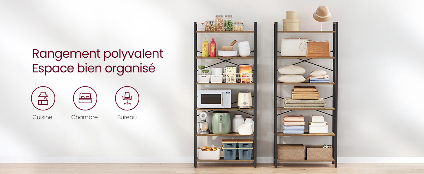 Deux grandes étagères en métal avec étagères en bois, remplies d'articles de cuisine et de contenants de rangement. Les icônes indiquent des fonctionnalités polyvalentes de stockage, d'organisation et d'économie d'espace