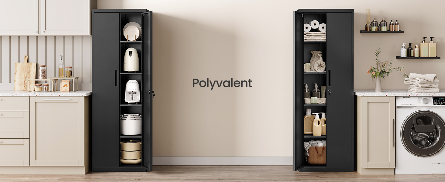 une étagère noire avec une étagère dessus.