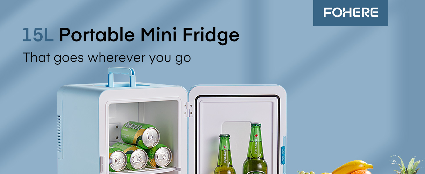 avec porte ouverte, avec rangement intérieur pour les canettes et les bouteilles. Fond bleu avec le nom du produit et sa capacité visibles.